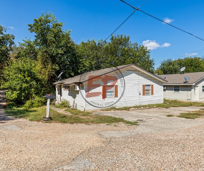 property at 102 County Rd 1605