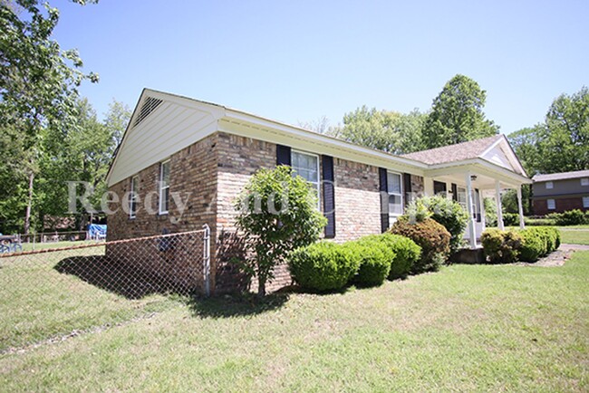 3792 Kipling Ave in Memphis, TN - Building Photo - Building Photo