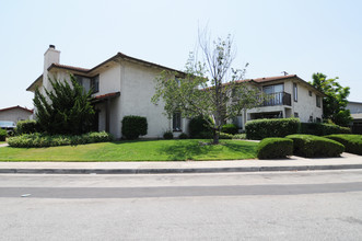 1561 Moorpark Ave in San Jose, CA - Building Photo - Building Photo