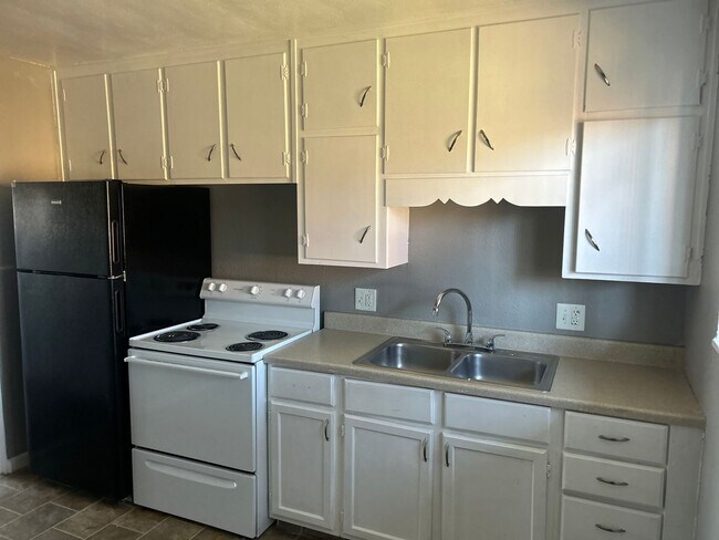property at 1048 Forest Ct
