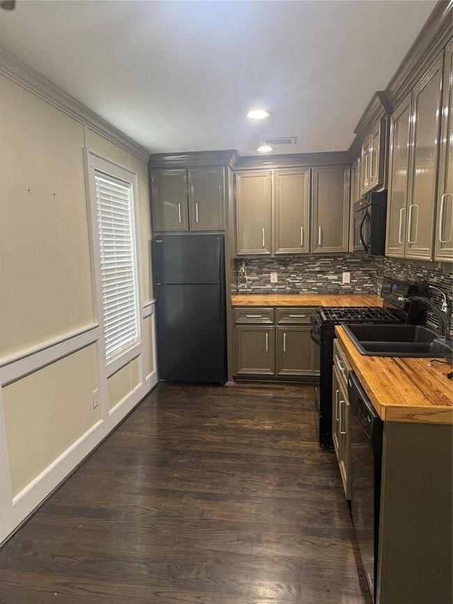 property at 434 Lenard St