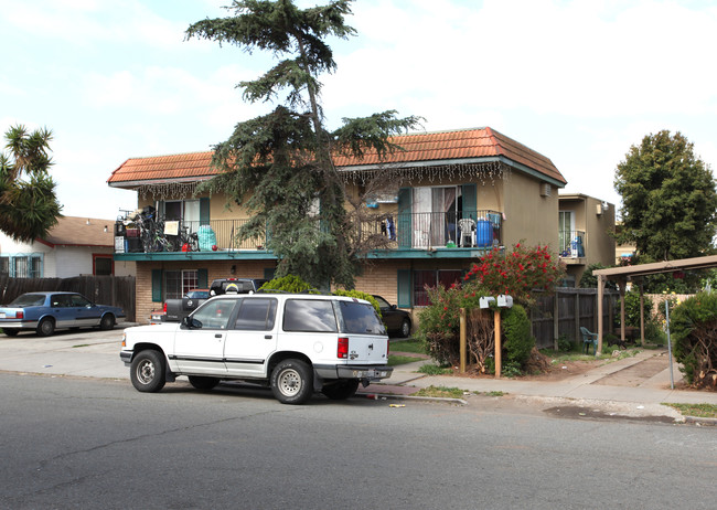 49th Street Villas in San Diego, CA - Foto de edificio - Building Photo