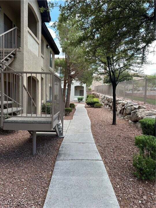 3395 Cactus Shadow St in Las Vegas, NV - Building Photo