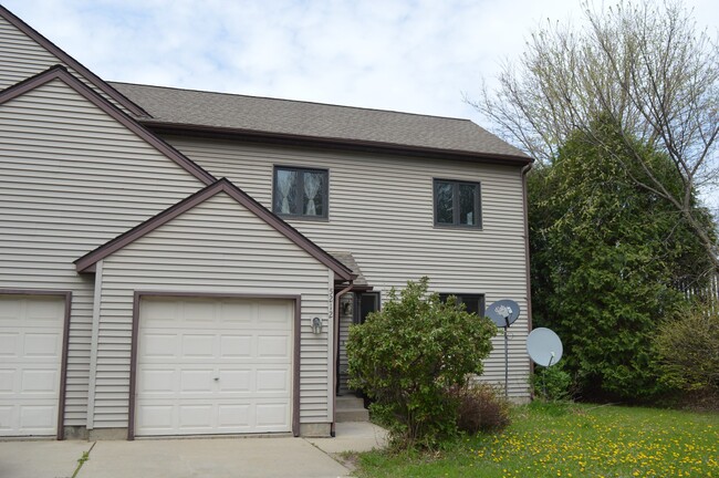 property at 5212 Rustling Oaks Ln