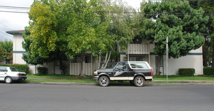 Meadowlark in Concord, CA - Building Photo - Building Photo