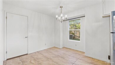 10 Jay Ave in McAllen, TX - Building Photo - Building Photo