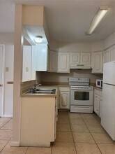 218 S Pruett St in Baytown, TX - Building Photo - Building Photo