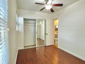 233 W 10th St in Long Beach, CA - Building Photo - Building Photo