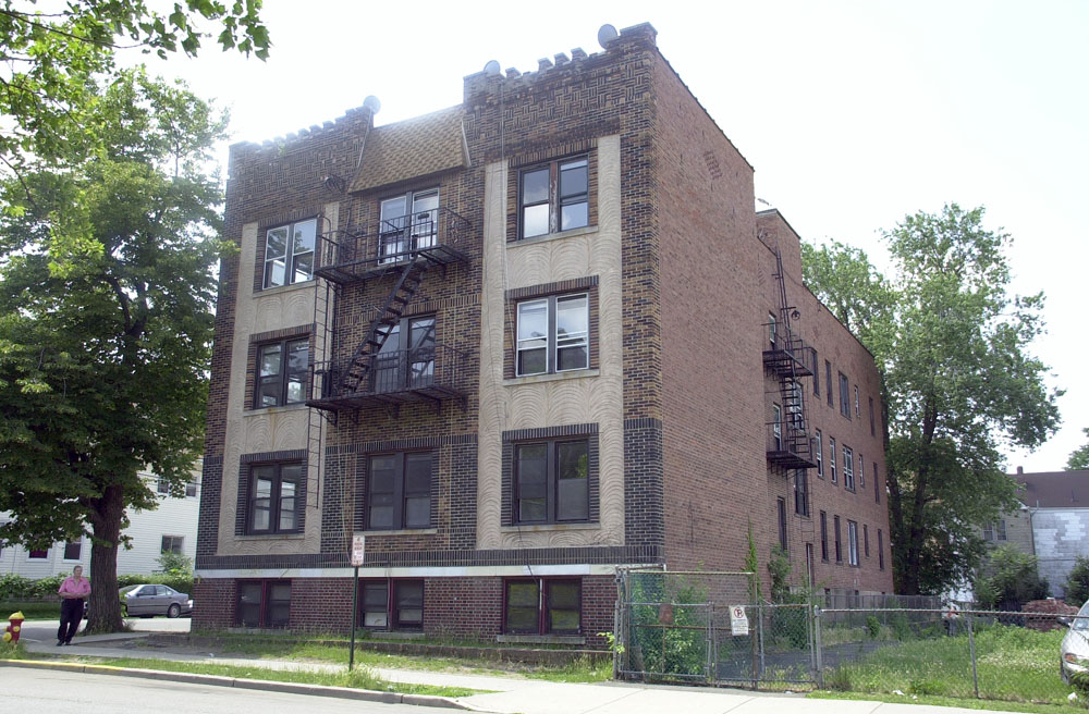 239 Gregory Ave in Passaic, NJ - Foto de edificio