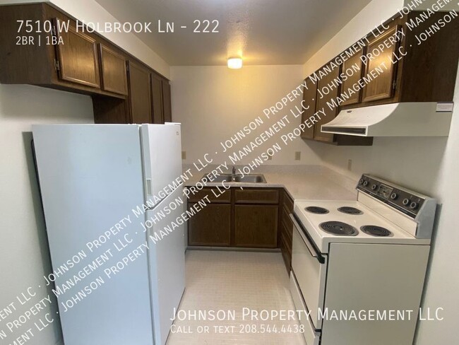 7510 W Holbrook Ln in Boise, ID - Building Photo - Building Photo