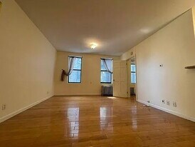 50-05 43rd Ave in Queens, NY - Building Photo