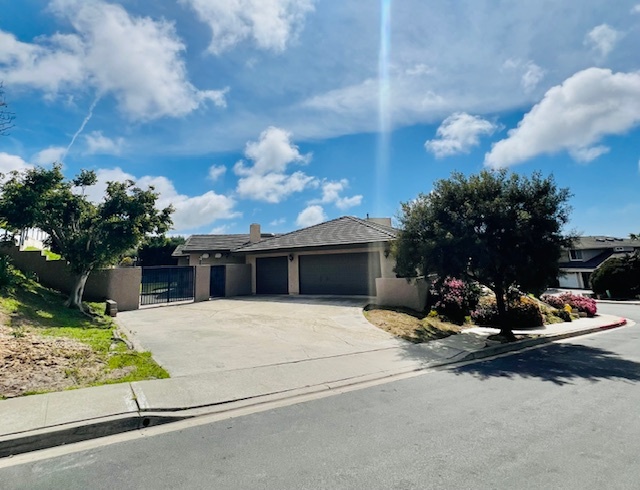 property at 2441 Dresden Pl