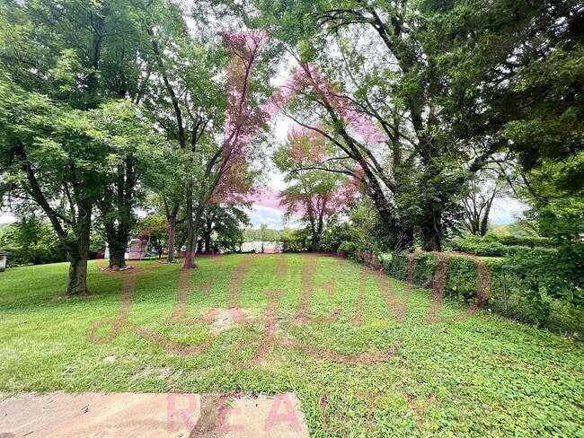 7505 Rowles Ave in Ferguson, MO - Building Photo - Building Photo