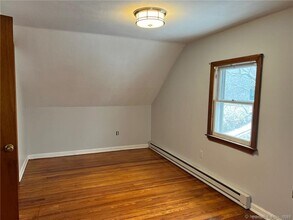 3 Greenwood St in Watertown, CT - Building Photo - Building Photo