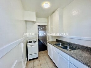 826 Magnolia Ave in Long Beach, CA - Building Photo - Building Photo