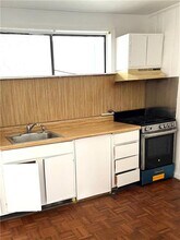 1443 Oxford Rd NE in Atlanta, GA - Building Photo - Building Photo