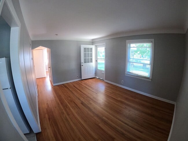 2001 Barrett Ave in Royal Oak, MI - Building Photo - Building Photo
