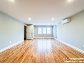 58 Chestnut St in Chelsea, MA - Foto de edificio - Building Photo