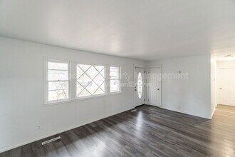 1911 E Thurston Ave in Spokane, WA - Building Photo - Building Photo