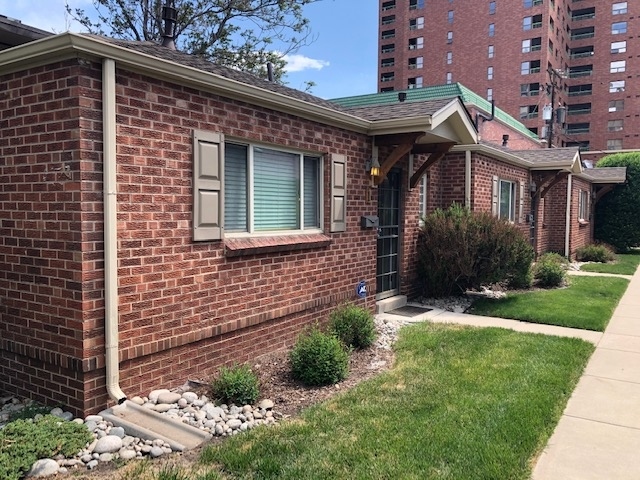 property at 130 N Washington St