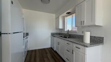 2514 E Andrews Ave in Fresno, CA - Building Photo - Building Photo