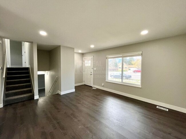 2123 Fernwood Dr in Colorado Springs, CO - Building Photo - Building Photo