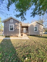 3201 J P Davis Ave in Bay City, TX - Building Photo - Building Photo