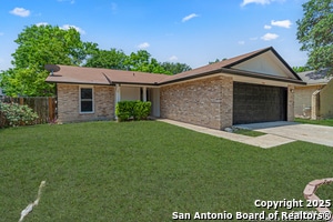 326 Renee Dr in Converse, TX - Foto de edificio - Building Photo