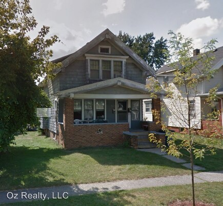 4211 Burnham Ave in Toledo, OH - Building Photo