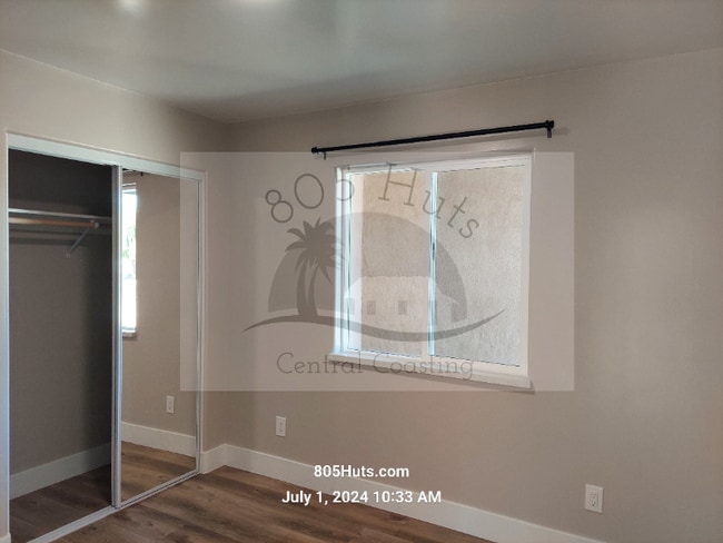 1076 Rosewood Dr, Unit A in Santa Maria, CA - Foto de edificio - Building Photo