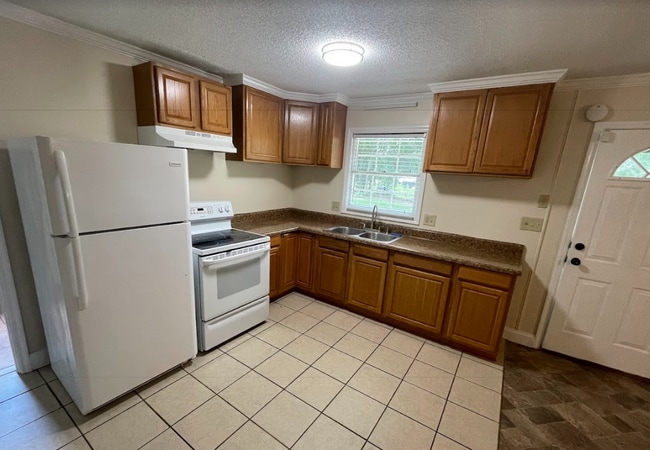 411 S Audubon Dr in Albany, GA - Building Photo - Building Photo