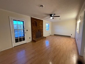 418 Hillcrest Dr in King, NC - Building Photo - Building Photo