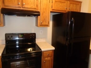 4938 Copper Valley Dr E in Memphis, TN - Foto de edificio - Building Photo