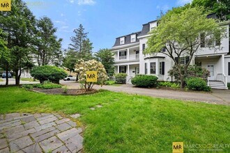 69 Erie Ave in Newton, MA - Foto de edificio - Building Photo