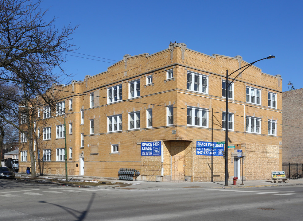 4056 W Division St in Chicago, IL - Building Photo