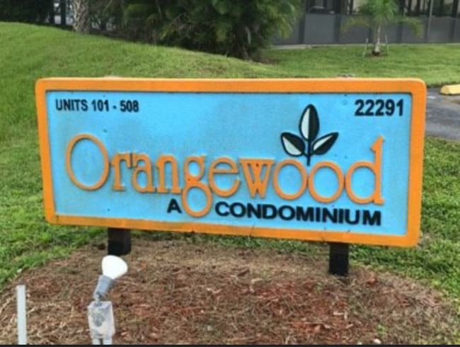 22291 Westchester Blvd, Unit 305 in Port Charlotte, FL - Foto de edificio - Building Photo