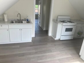 2303 Murray Ave, Unit #3 in Pittsburgh, PA - Building Photo - Building Photo