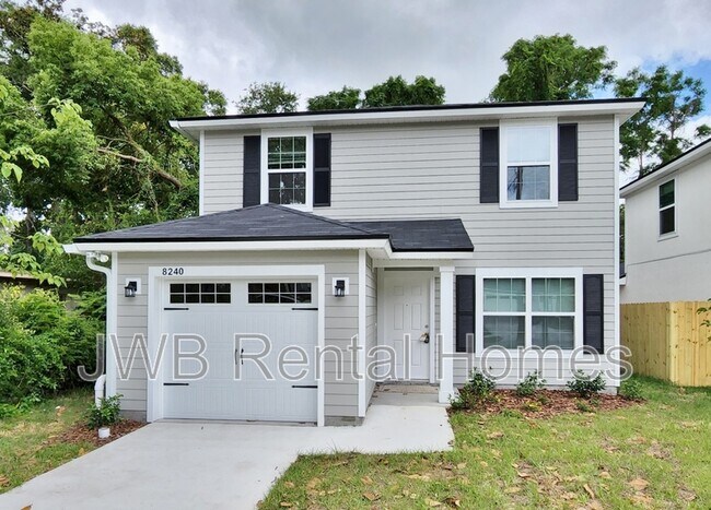 8240 Free Ave in Jacksonville, FL - Building Photo - Building Photo