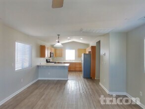 3613 E Carisbrook Dr in North Las Vegas, NV - Building Photo - Building Photo