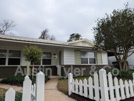 2984A Smith St in Marianna, FL - Building Photo