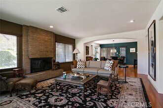 5029 Westpark Dr in Los Angeles, CA - Building Photo - Building Photo