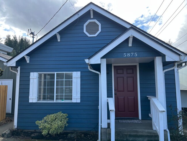 5875 Main St in Springfield, OR - Building Photo - Building Photo