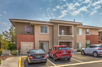 900 Duckhorn Ct in Las Vegas, NV - Building Photo - Building Photo