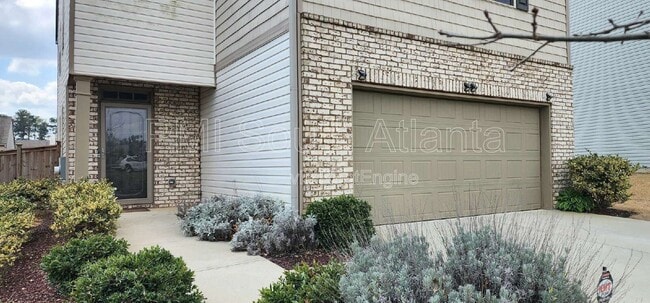4040 Alveston Dr in Atlanta, GA - Building Photo - Building Photo