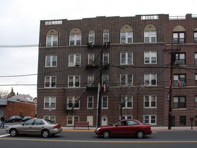 500 80th St in North Bergen, NJ - Building Photo - Building Photo