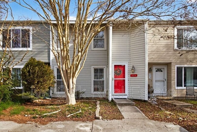 property at 304 Falling Ln