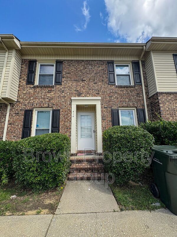property at 414 Cumbrian Ct