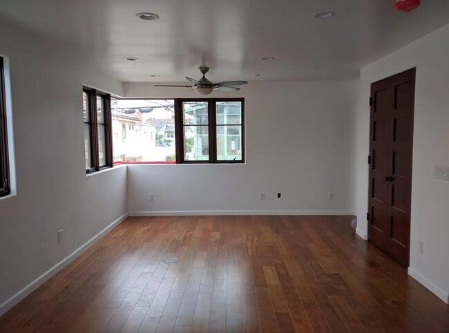 81 Park Ave, Unit 81
