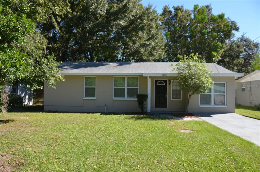 1108 Flamingo Dr in Leesburg, FL - Building Photo