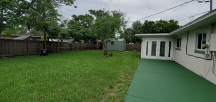 712 Saint Lucie Ln in Orlando, FL - Foto de edificio - Building Photo